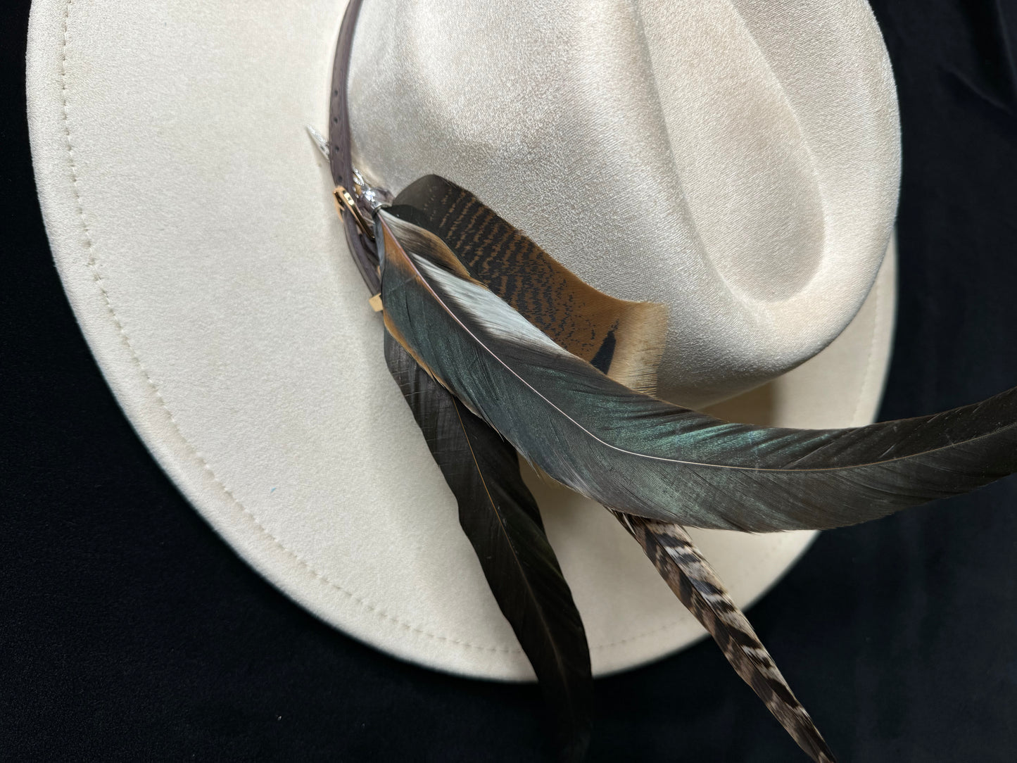 Custom Feather 109